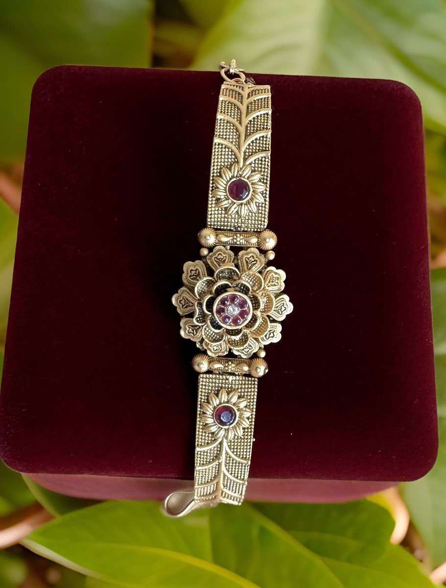 Flower Design Rajwadi Loose Bracelet