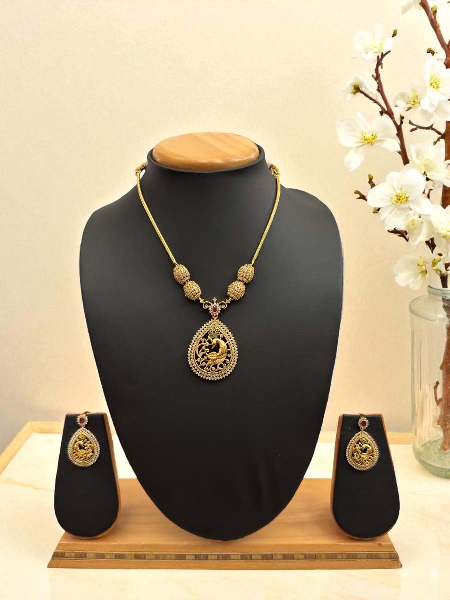 Kemp Stones Peacock Pendant set