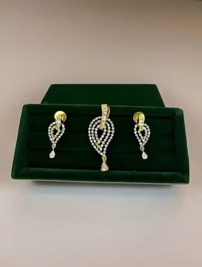 Paan shaped with Dangle AD/CZ Pendant Set