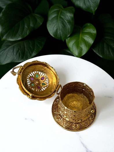 Gold Finish Kumkum Dabbi With Ganesh Ji Idol