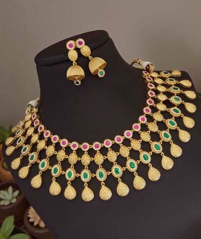 Exquisite Rajwadi Choker Set