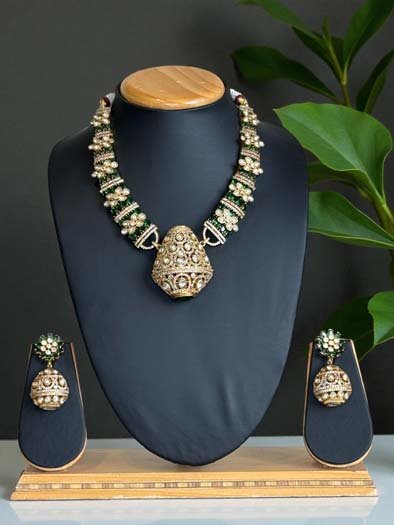 Sabyasachi Inspired Moissanite Kundan Necklace Set