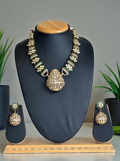 Sabyasachi Inspired Moissanite Kundan Necklace Set