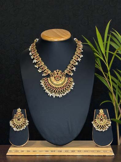 Elegant Rajwadi Necklace Set