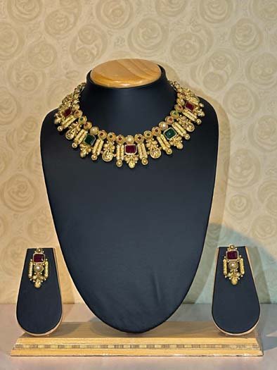 Antique Gold Finish Rajwadi Necklace Set