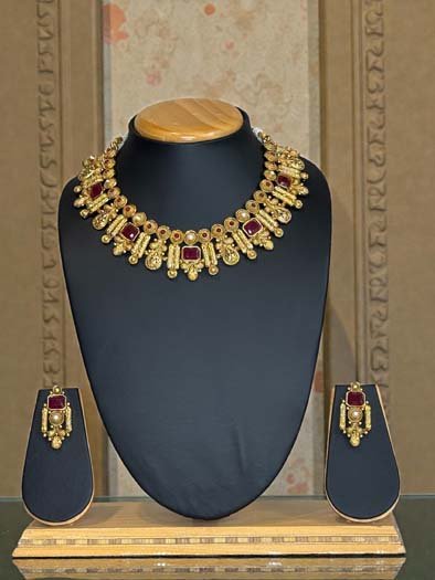 Antique Gold Finish Rajwadi Necklace Set