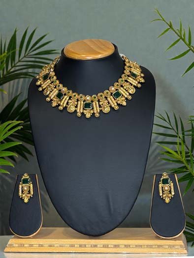 Antique Gold Finish Rajwadi Necklace Set