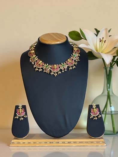 Antique Finish Jadau Kundan Choker Set